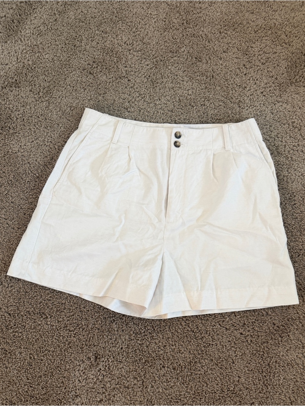 Madewell White High-Rise Pleated Shorts